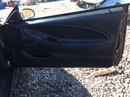 2001 Ford Mustang GT Black  thumbnail 5