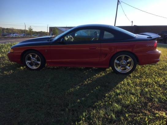 1995 Ford Mustang Cobra  thumbnail 2