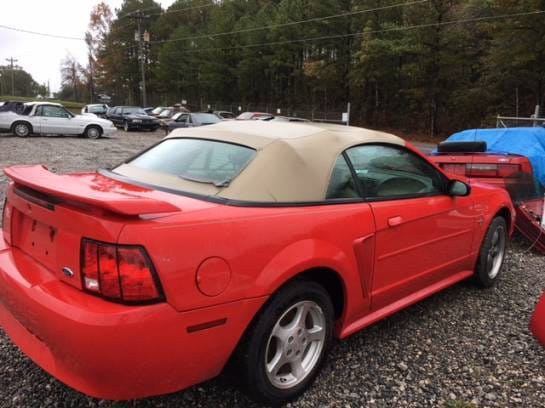 2003 Ford Mustang Convertible Red thumbnail 2