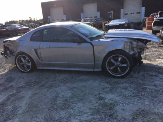 2001 Ford Mustang Cobra  thumbnail 2
