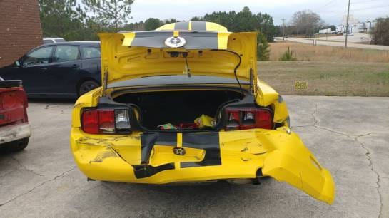 2005 Ford Mustang thumbnail 3