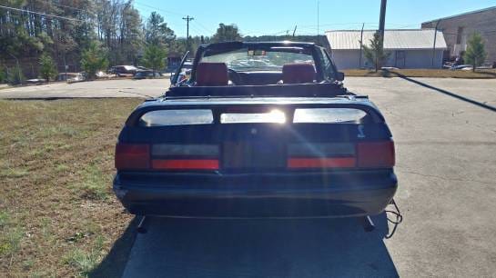 1985 Ford Mustang LX Convertible thumbnail 3