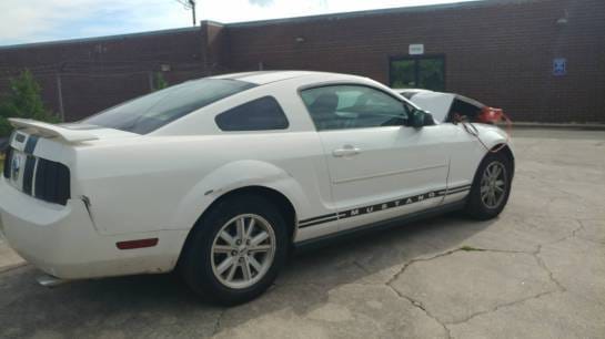 2006 Ford Mustang Coupe