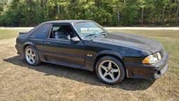 1990 Ford Mustang GT - hatch