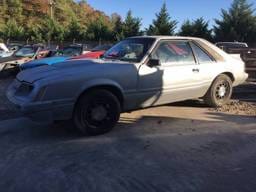 1986 Ford Mustang LX - Hatch