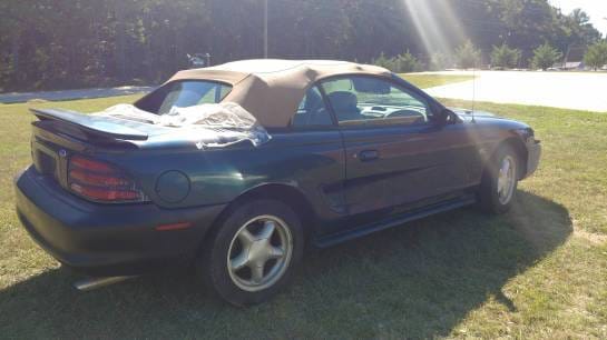 1995 Ford Mustang GT Convertible  thumbnail 3