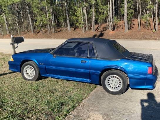 1990 Ford Mustang GT Convertible  thumbnail 2