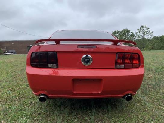 2005 Ford Mustang GT Automatic thumbnail 4