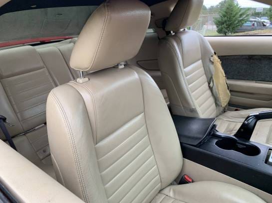 2005 Ford Mustang GT Automatic thumbnail 9