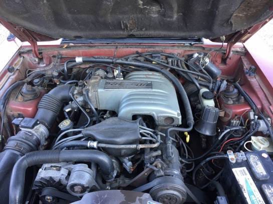 1990 Ford Mustang GT - red hatch thumbnail 3