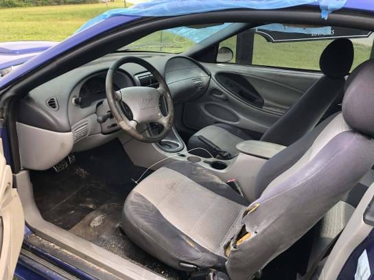 2004 Ford Mustang V6 thumbnail 6
