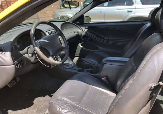 2004 Ford Mustang GT Convertible thumbnail 5