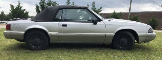 1993 Ford Mustang LX Convertible 2.3L thumbnail 3