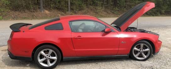 2011 Ford Mustang GT thumbnail 3