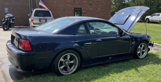 2002 Ford Mustang GT Manual thumbnail 3