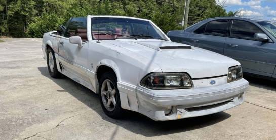 1988 Ford Mustang GT Convertible thumbnail 2