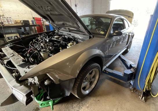 2001 Ford Mustang GT Coupe thumbnail 2