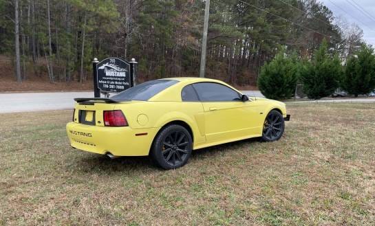 2002 Ford Mustang GT thumbnail 2