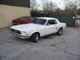 1967 Ford Mustang 302 - White