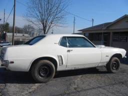 1969 Ford Mustang 302 missing - White