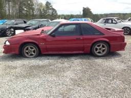 1988 Ford Mustang GT Red 